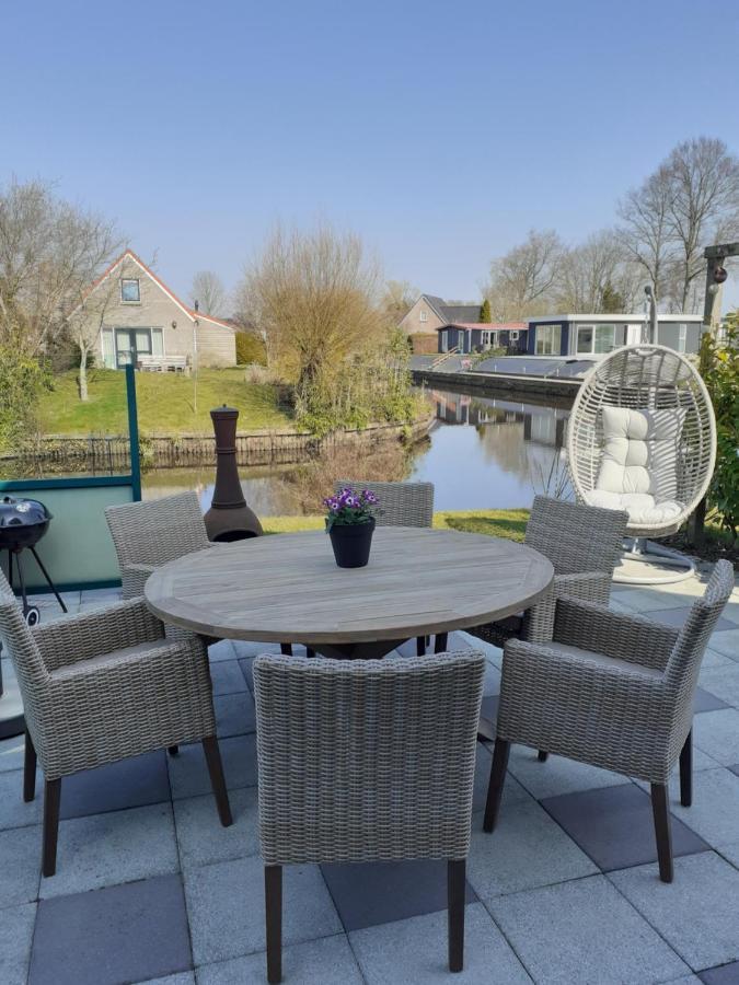 Waterhuis Friesland Oudwoude Exterior photo